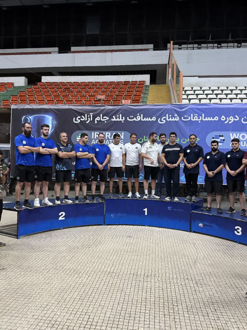 درخشش شناگران اریس اصفهان در کشور