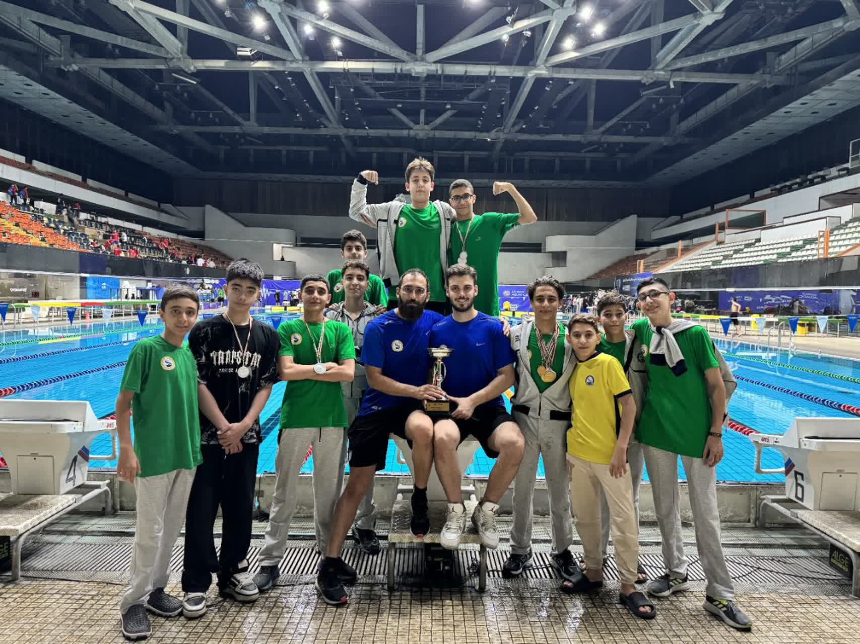 درخشش شناگران اریس اصفهان در کشور