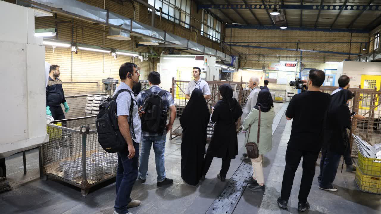 بازدید اهالی رسانه اصفهان از شرکت گلنور+تصاویر بازدید اهالی رسانه اصفهان از شرکت گلنور+تصاویر