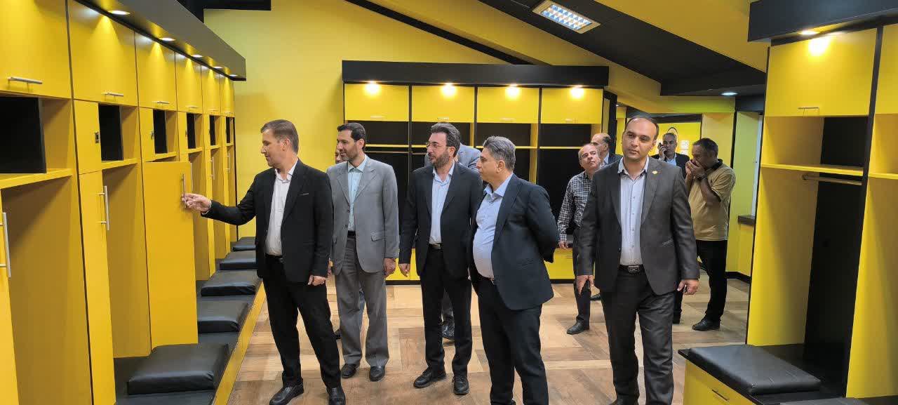 بازدید مدیرکل دیوان محاسبات استان اصفهان از مجموعه ورزشی نقش جهان بازدید مدیرکل دیوان محاسبات استان اصفهان از مجموعه ورزشی نقش جهان