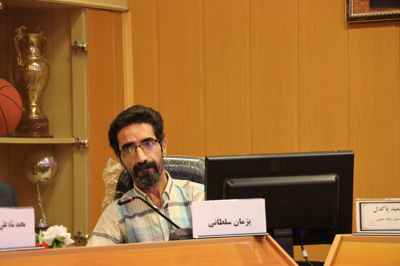 نشست خبری مدیرکل ورزش و جوانان استان اصفهان+تصاویر