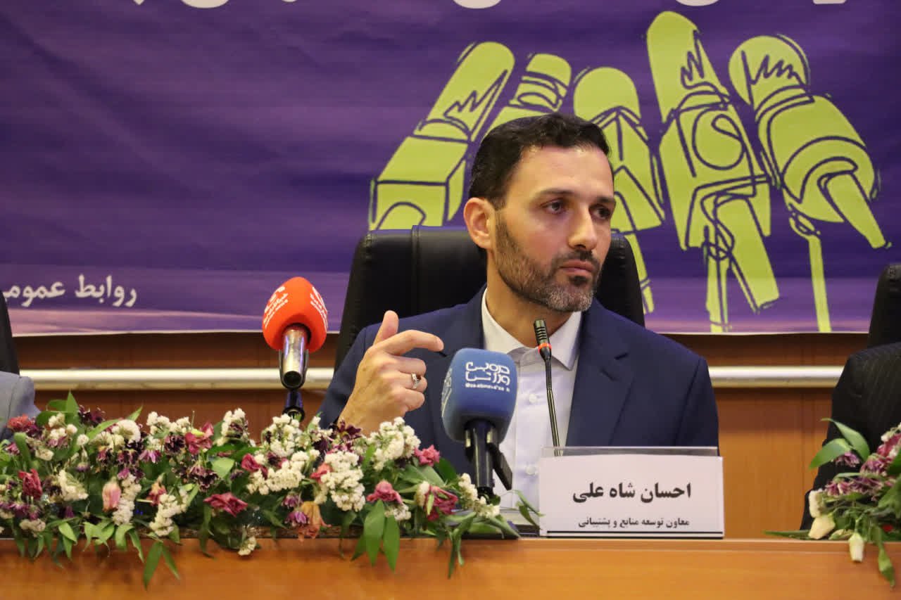 نشست خبری مدیرکل ورزش و جوانان استان اصفهان+تصاویر