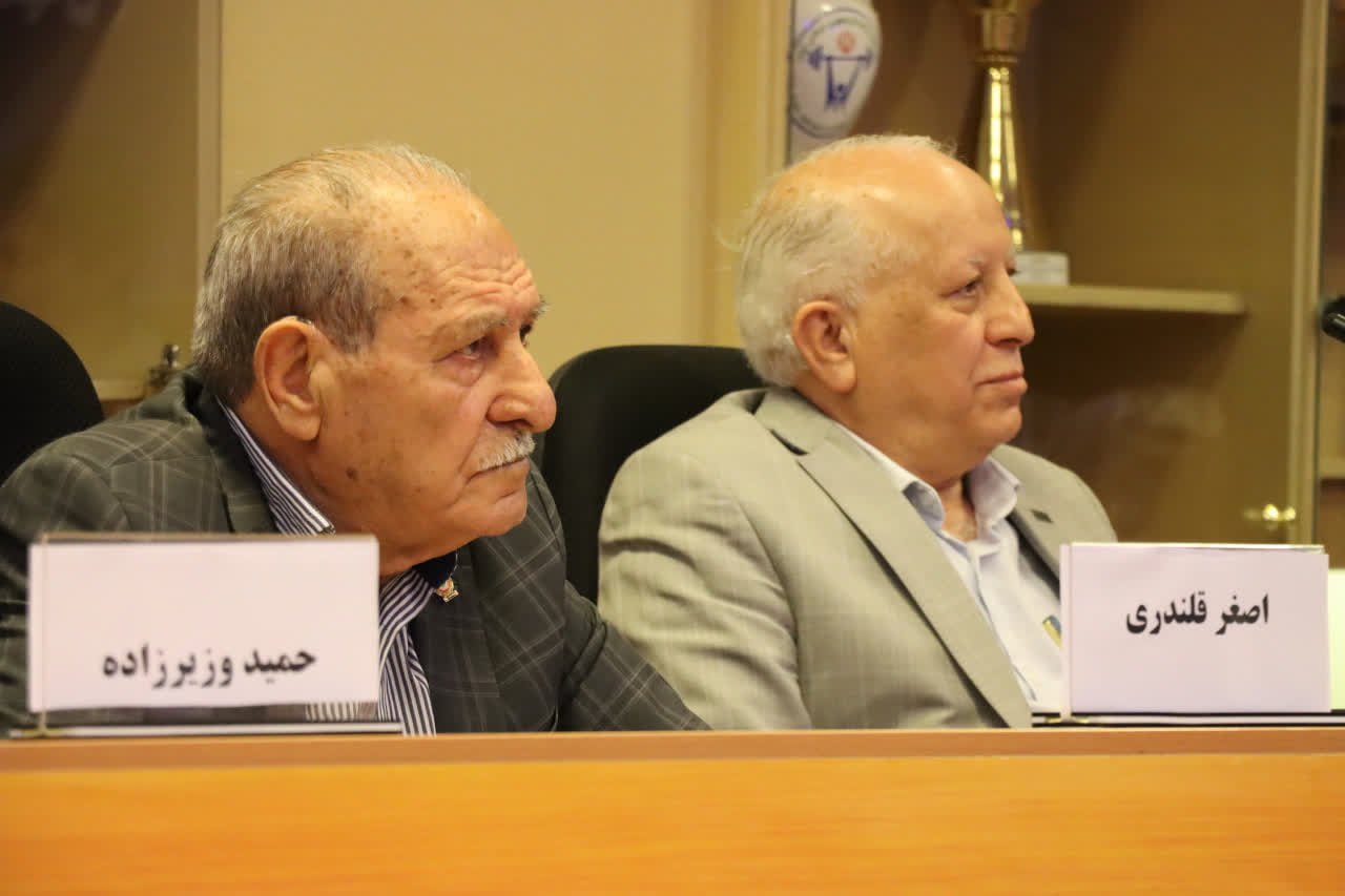 نشست خبری مدیرکل ورزش و جوانان استان اصفهان+تصاویر