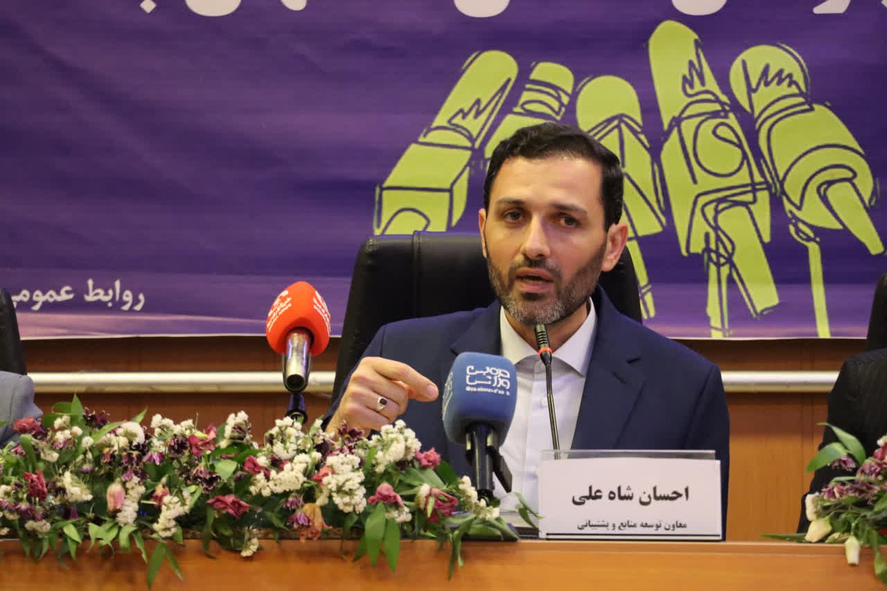 نشست خبری مدیرکل ورزش و جوانان استان اصفهان+تصاویر