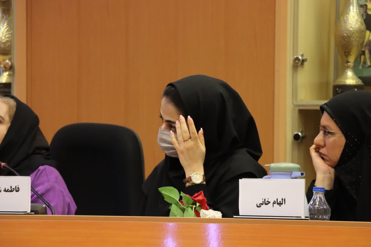 نشست خبری مدیرکل ورزش و جوانان استان اصفهان+تصاویر