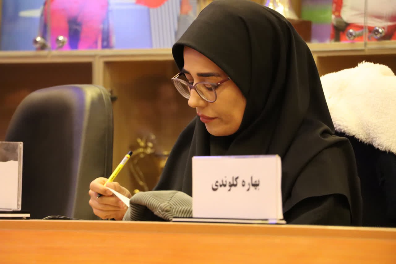 نشست خبری مدیرکل ورزش و جوانان استان اصفهان+تصاویر