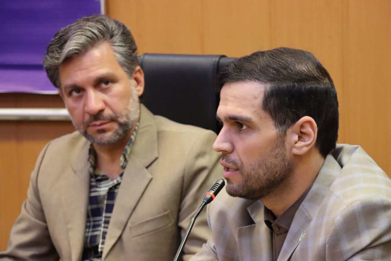 نشست خبری مدیرکل ورزش و جوانان استان اصفهان+تصاویر