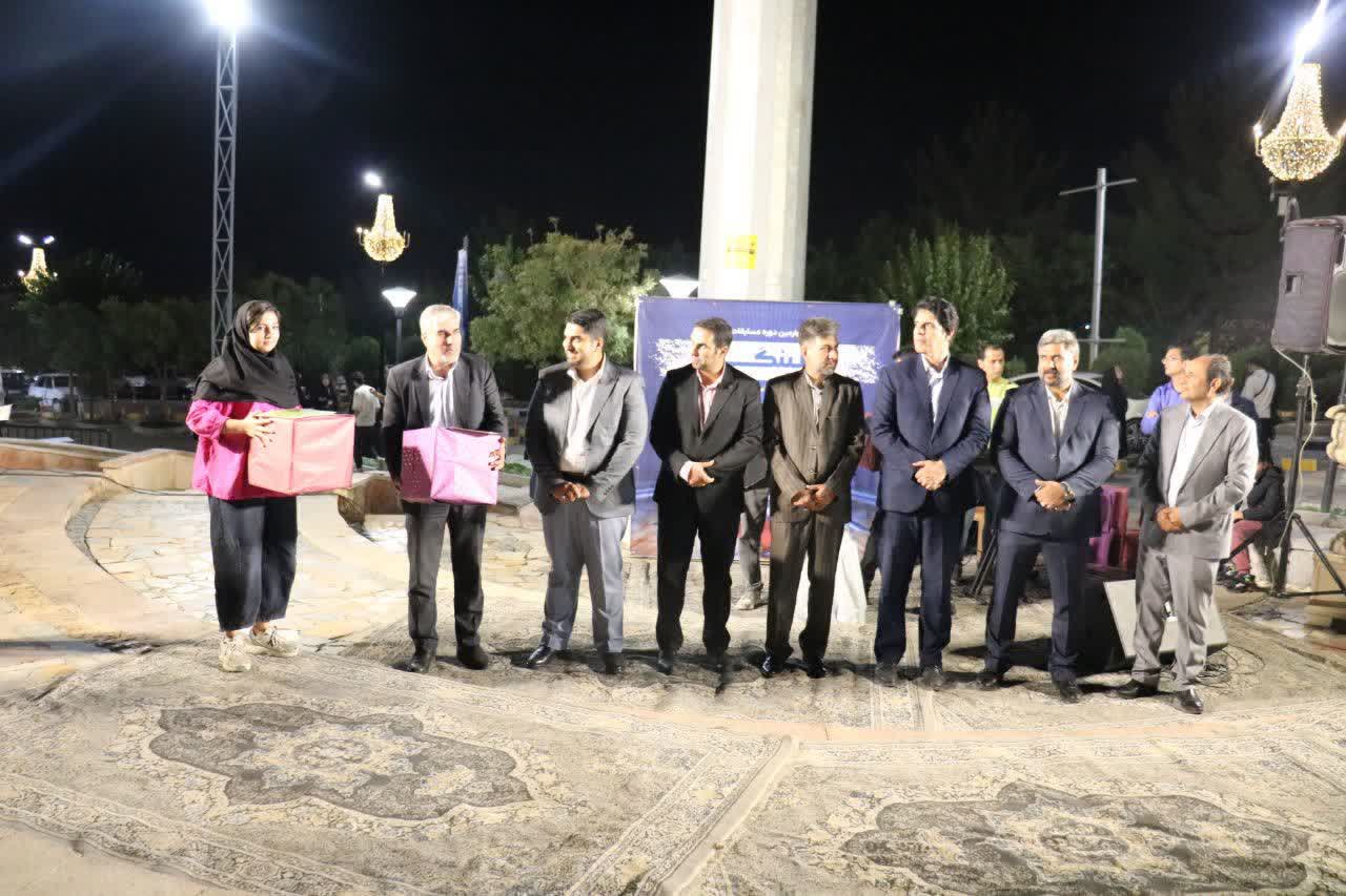 نایب قهرمانی عکاس ذرهبین ورزش در مسابقات بولینگ+تصاویر نایب قهرمانی عکاس ذرهبین ورزش در مسابقات بولینگ+تصاویر