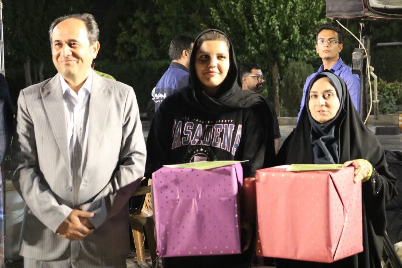 نایب قهرمانی عکاس ذرهبین ورزش در مسابقات بولینگ+تصاویر نایب قهرمانی عکاس ذرهبین ورزش در مسابقات بولینگ+تصاویر