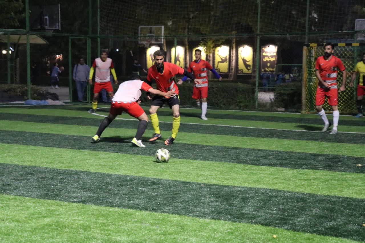 پایان هفته نخست مسابقات مینی‌فوتبال رسانه استان اصفهان+تصاویر