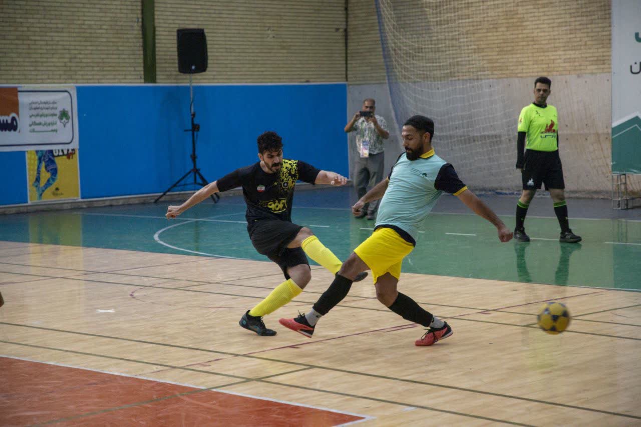 معرفی تیمهای قهرمان مسابقات فوتبال گل کوچک اصفهان+تصاویر معرفی تیمهای قهرمان مسابقات فوتبال گل کوچک اصفهان+تصاویر