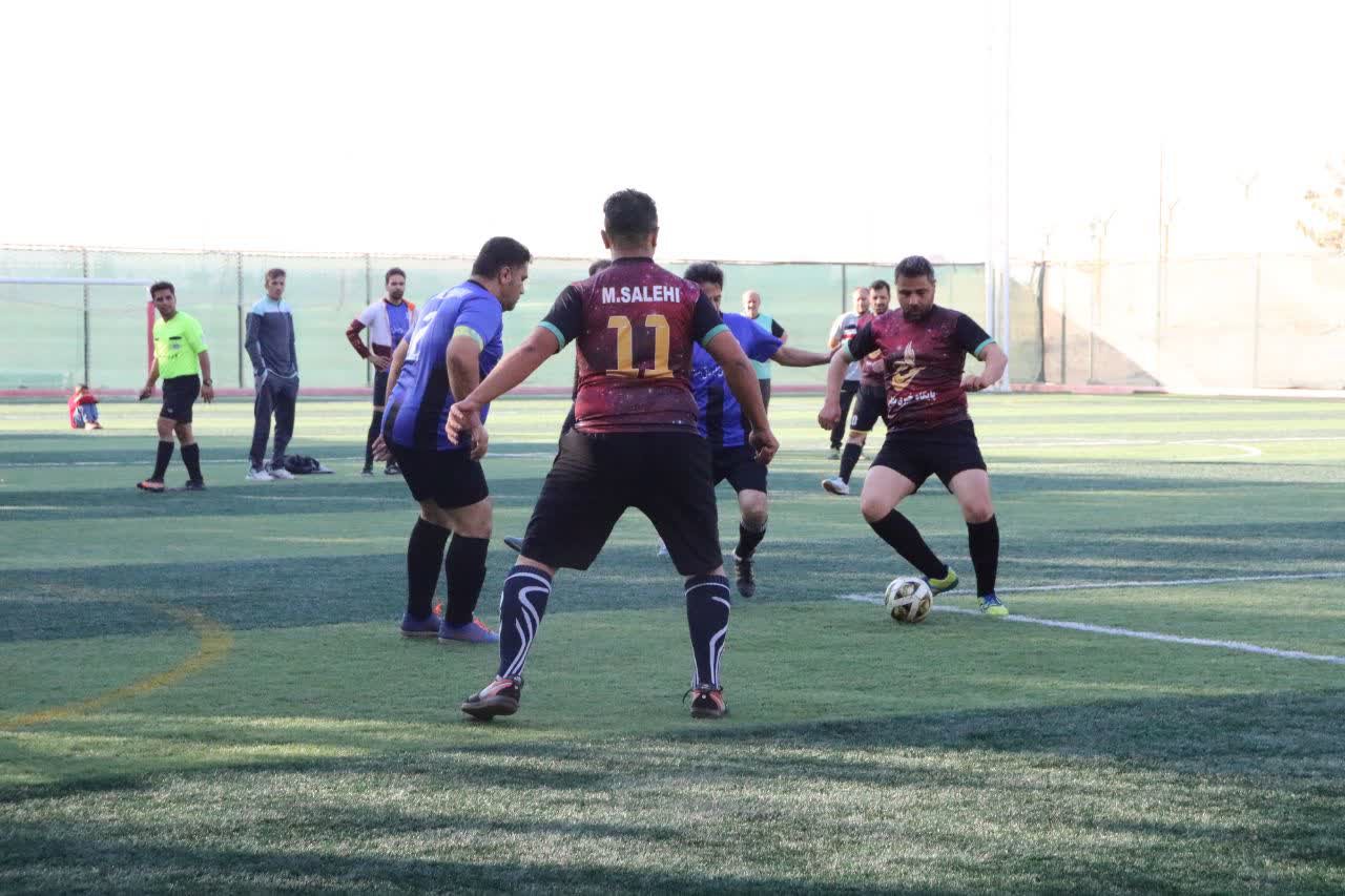 پایگاه خبری ذرهبین ورزش صدرنشین شد+ تصاویر پایگاه خبری ذرهبین ورزش صدرنشین شد+ تصاویر