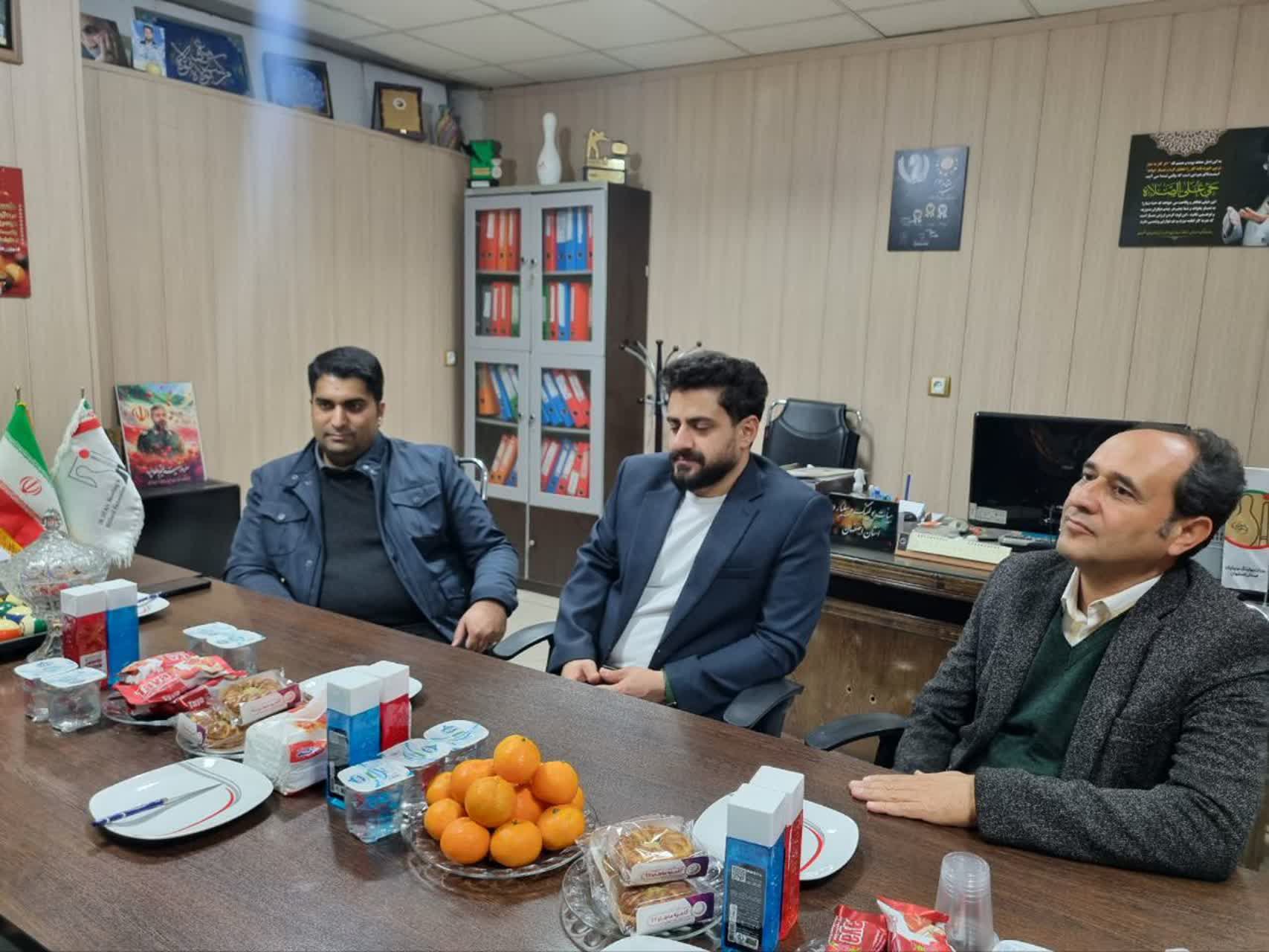 نشست فرماندار شهرستان برخوار با رئیس هیات بولینگ و بیلیارد استان اصفهان نشست فرماندار شهرستان برخوار با رئیس هیات بولینگ و بیلیارد استان اصفهان