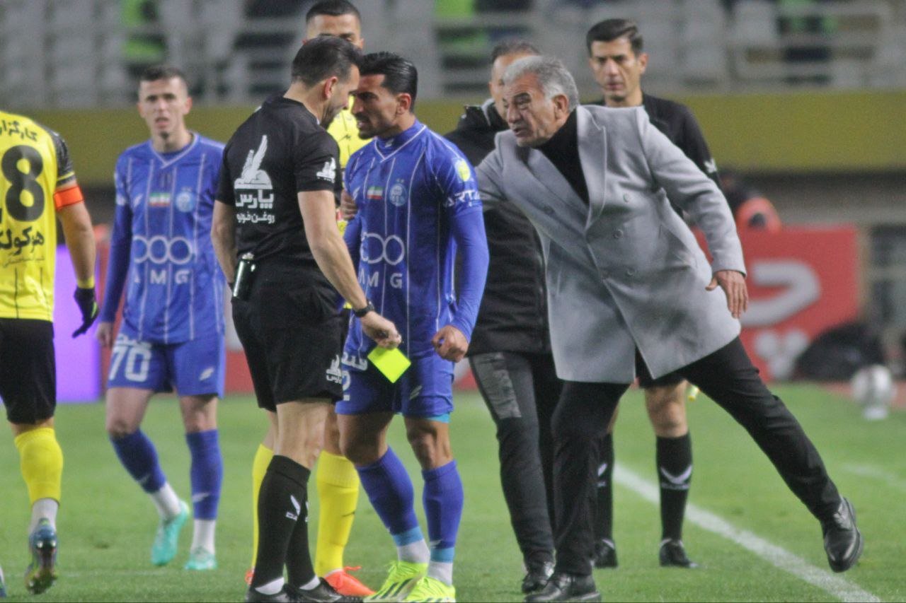  سپاهان یک–استقلال تهران2/پیروزی آبی‌ها در ثانیه‌های پایانی +تصاویر