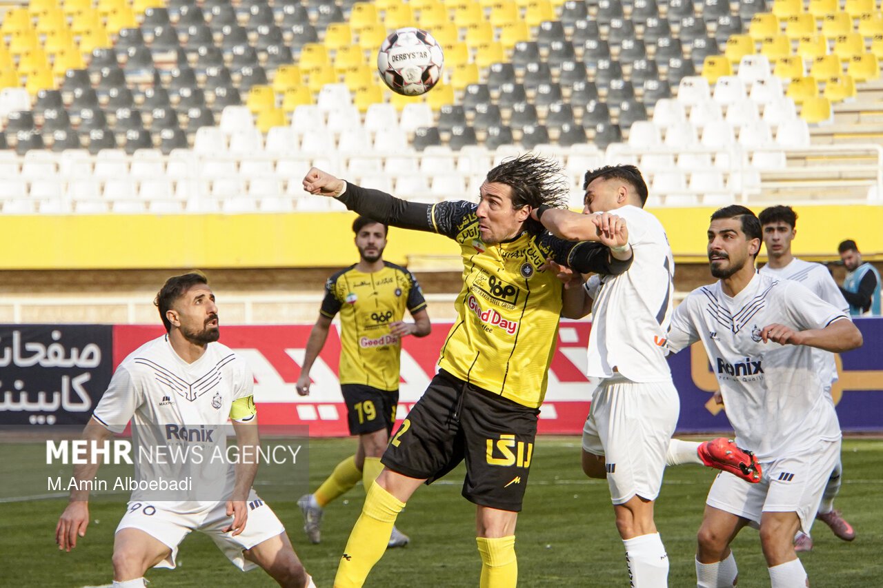  توقف خانگی سپاهان مقابل ملوان و پیروزی ارزشمند مس رفسنجان مقابل خیبر