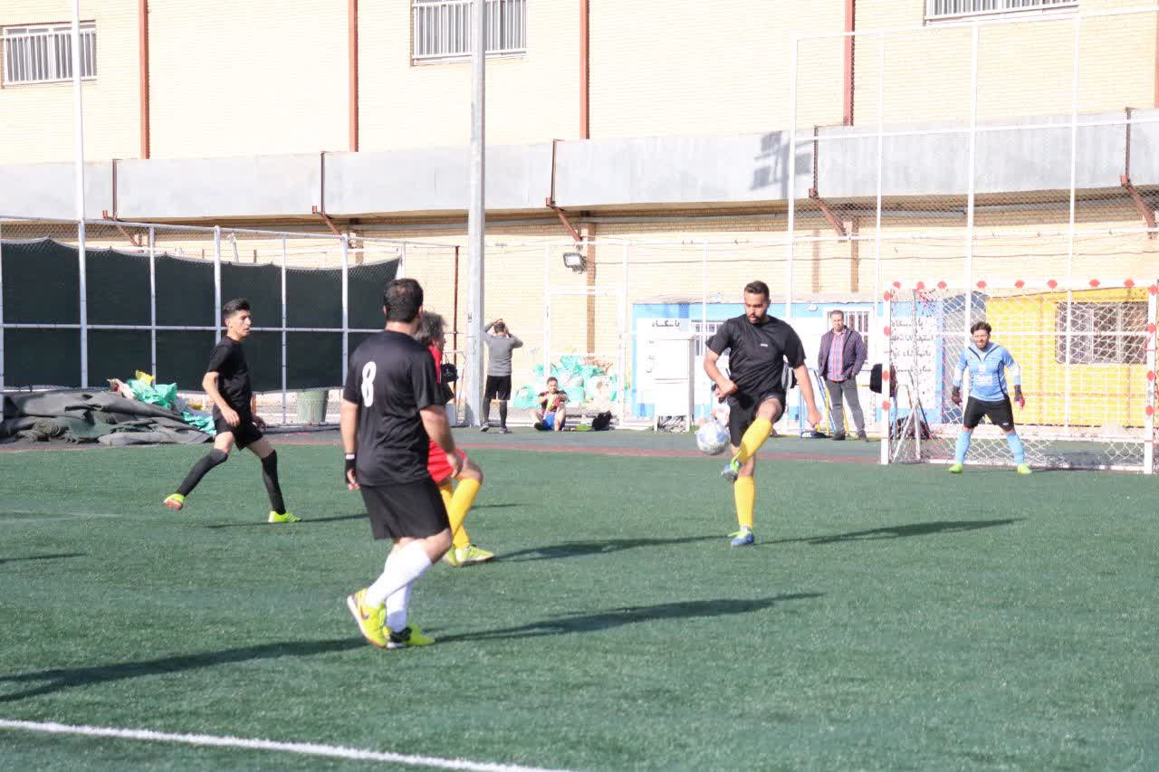 صعود ذره‌بین ورزش و صدا و سیما به فینال رقابتها