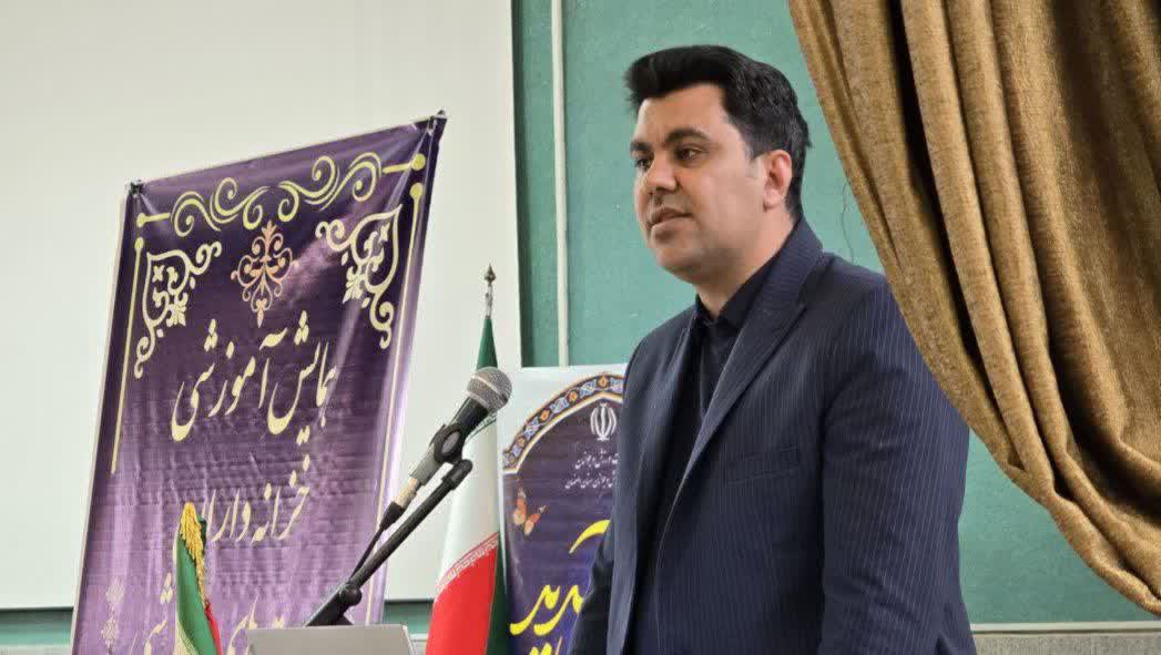 برگزاری همایش آموزشی خزانه‌داران هیات‌های ورزشی و سمن‌های جوانان استان اصفهان+تصاویر 
