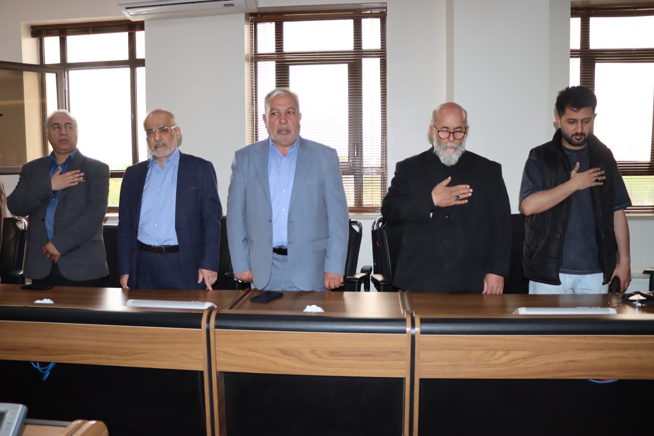 حضور ورزشی‌ها در ستاد مرکزی آتش‌نشانی به پاس جانفشانی‌های آتش‌نشانان قهرمان+تصاویر