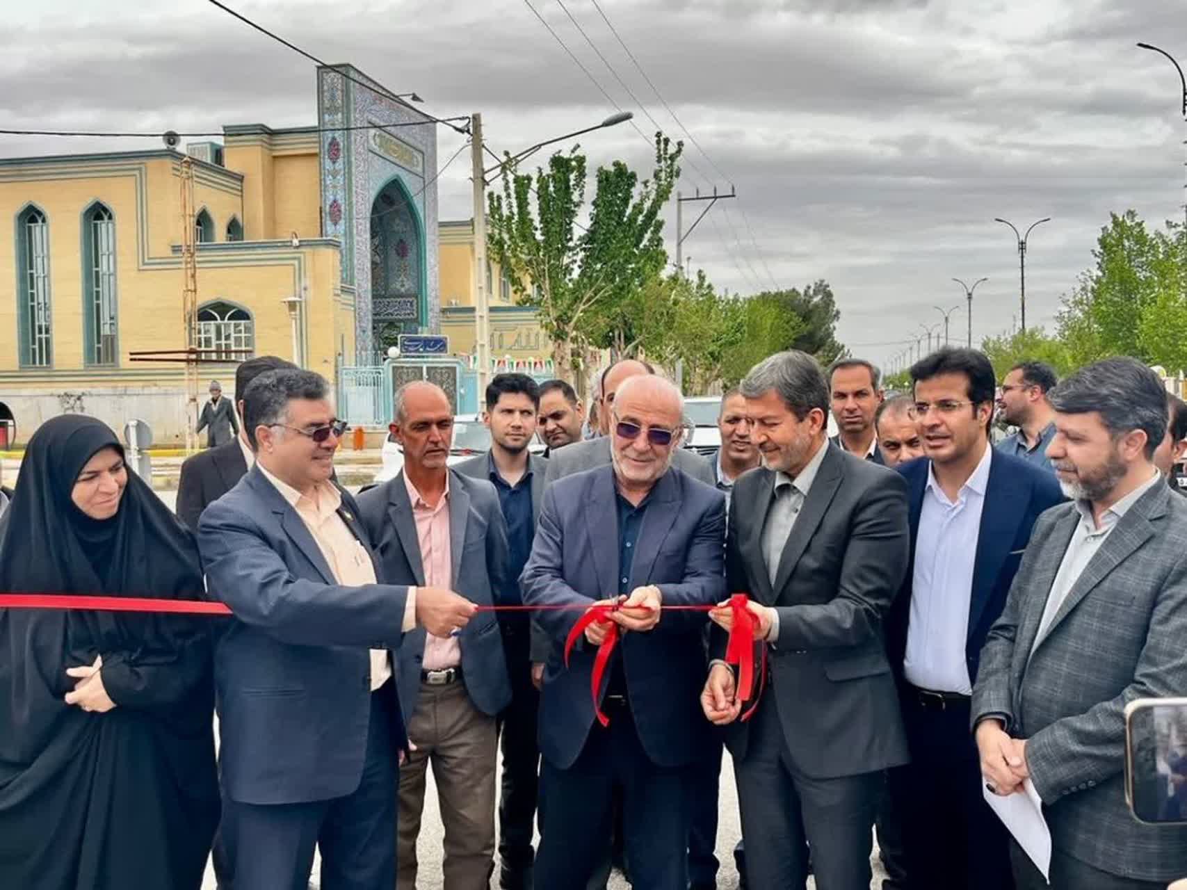 درسفر یکروزه استاندار اصفهان به شهرستان برخوار اتفاق افتاد 