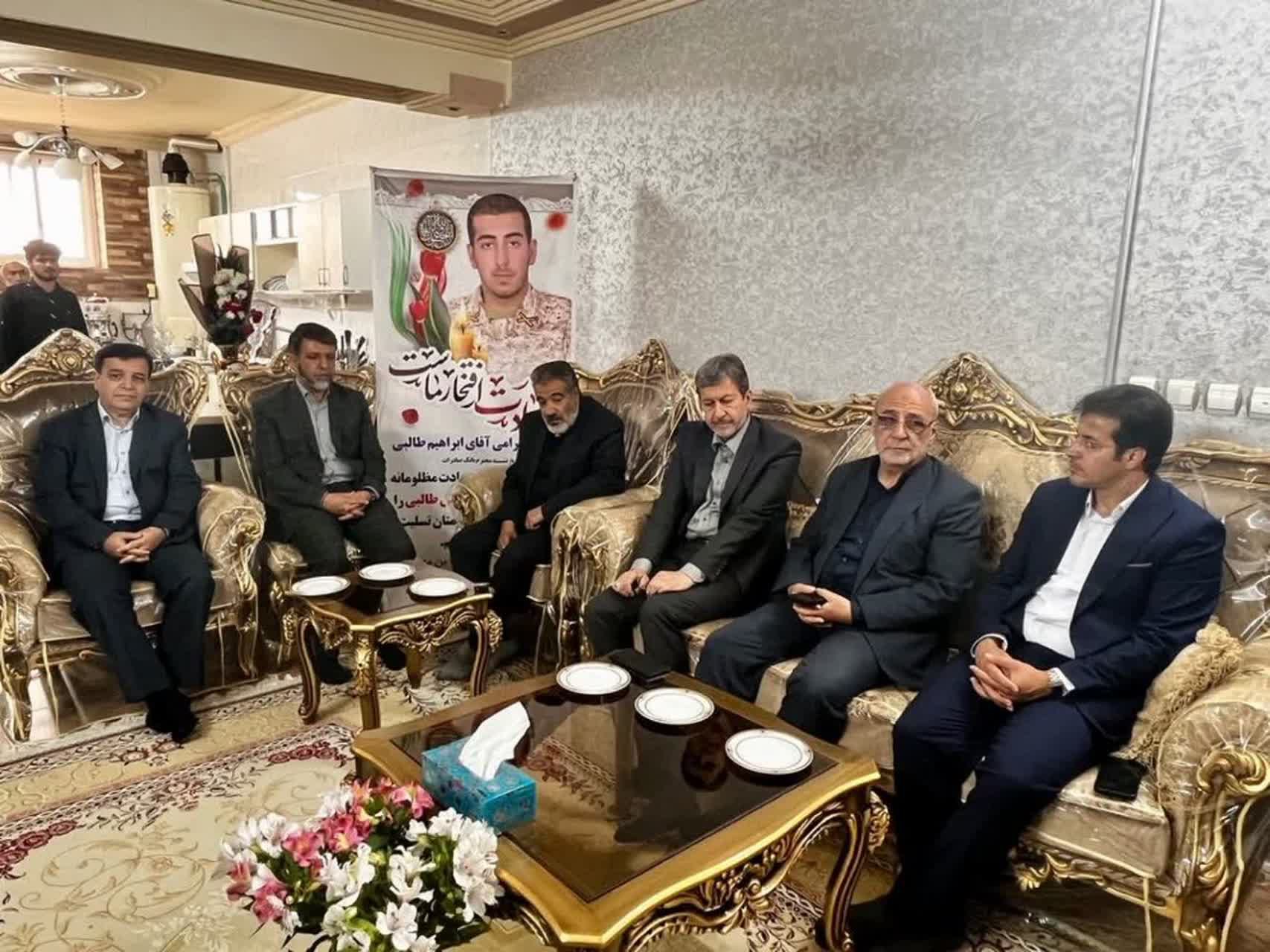 درسفر یکروزه استاندار اصفهان به شهرستان برخوار اتفاق افتاد 