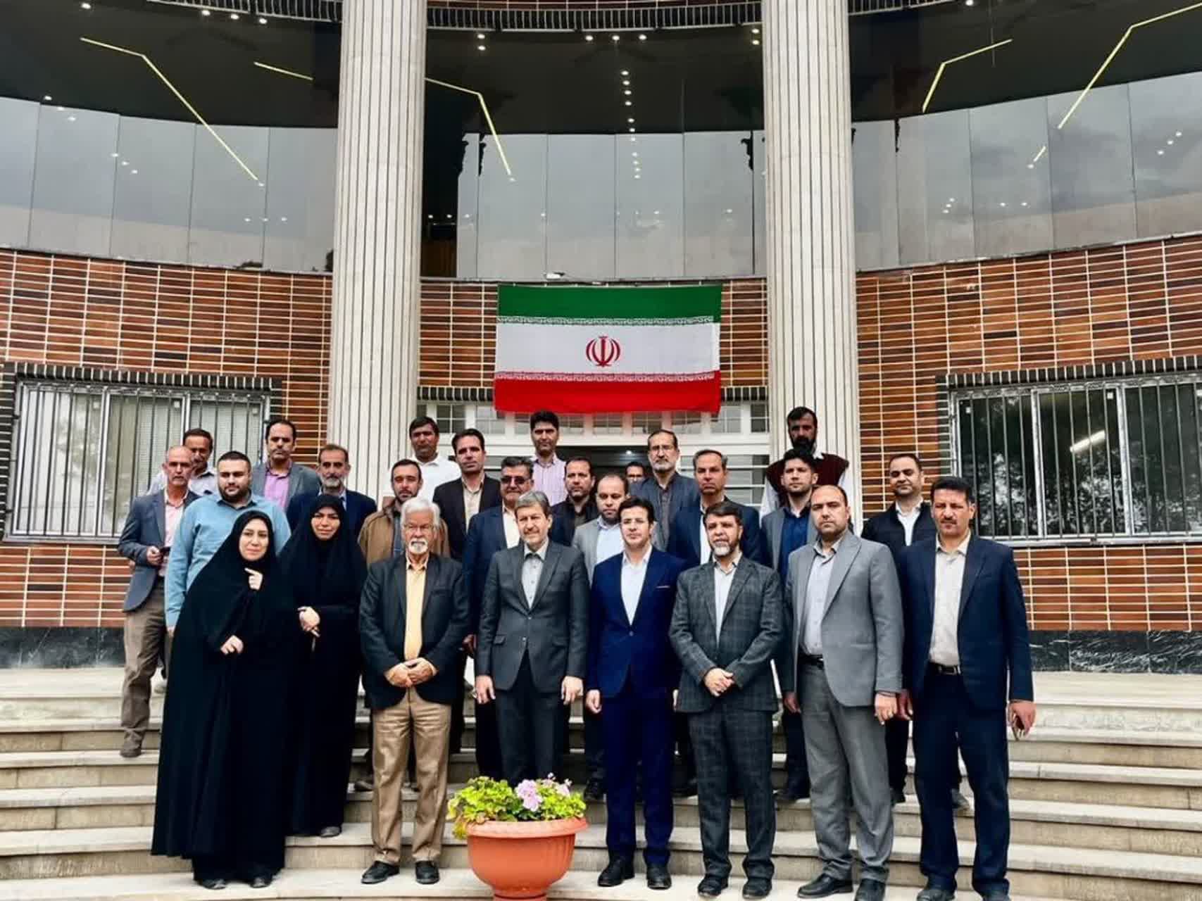 درسفر یکروزه استاندار اصفهان به شهرستان برخوار اتفاق افتاد 