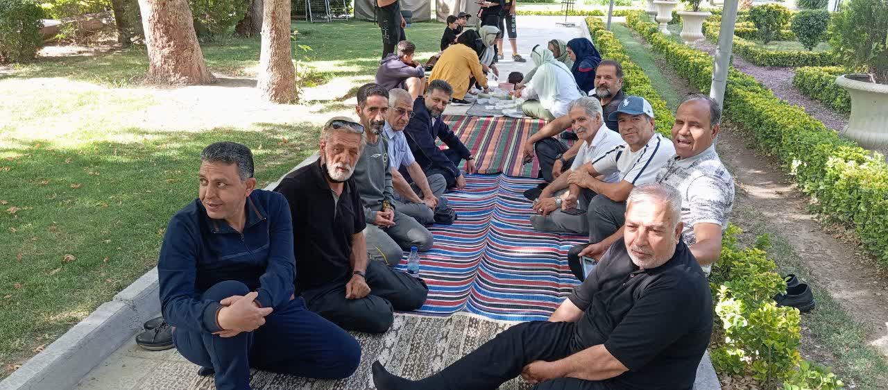 پیوند عمیق خانواده «کورن‌هول» در اصفهان