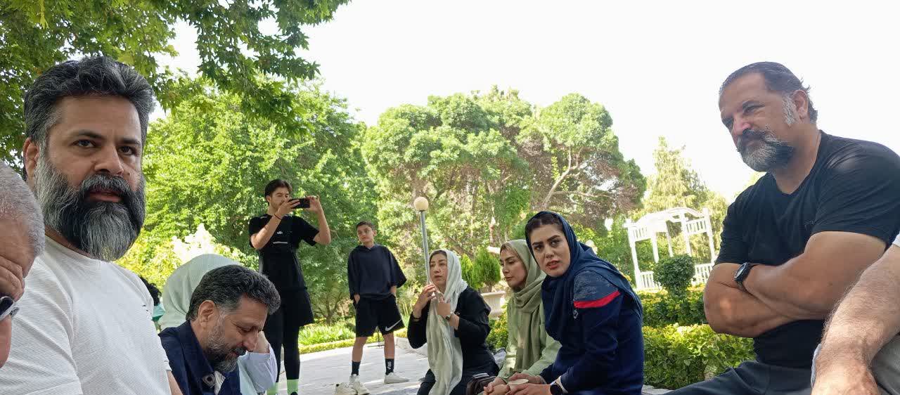 پیوند عمیق خانواده «کورن‌هول» در اصفهان