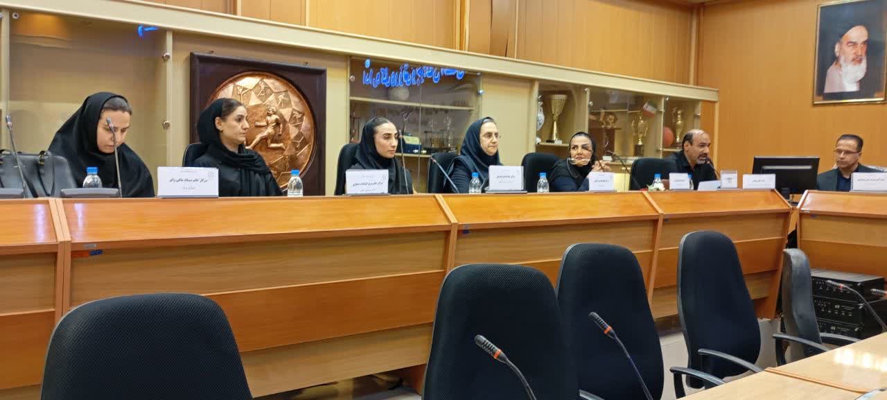 برگزاری مجمع عمومی سالیانه هیات ورزش‌های دانشگاهی استان اصفهان+تصاویر