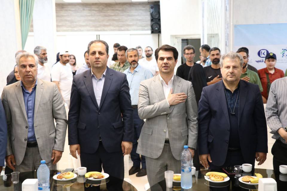  تیم‌های قم و همدان قهرمان شدند + تصاویر