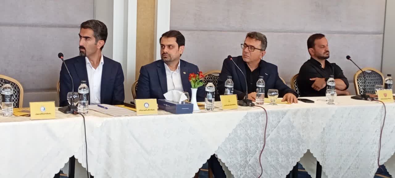 تأکید منوچهر نیکفر بر تقویت مسئولیت اجتماعی و اخلاق‌مداری در فوتبال ایران