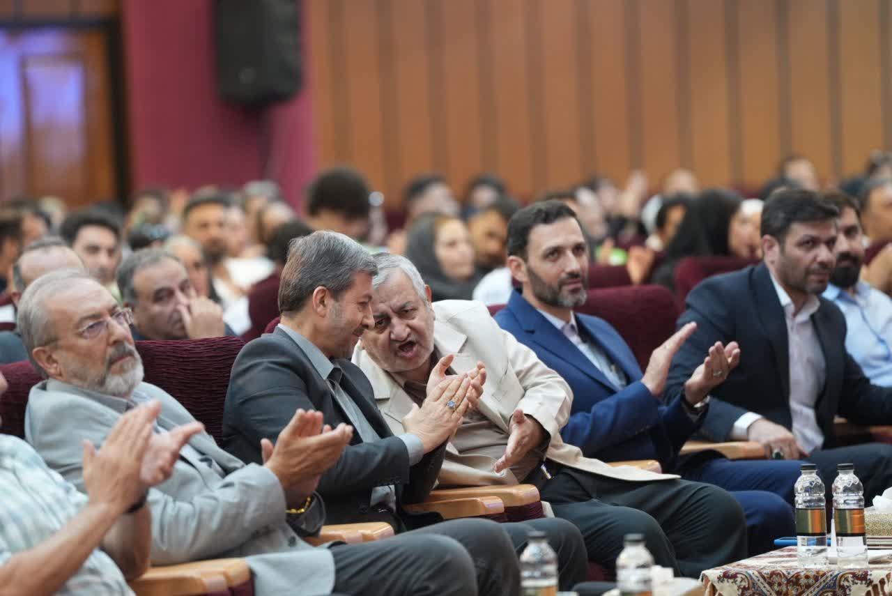 برگزاری آیین باشکوه تجلیل از افتخارآفرینان ورزش و جوانان برتر استان اصفهان+تصاویر برگزاری آیین باشکوه تجلیل از افتخارآفرینان ورزش و جوانان برتر استان اصفهان+تصاویر
