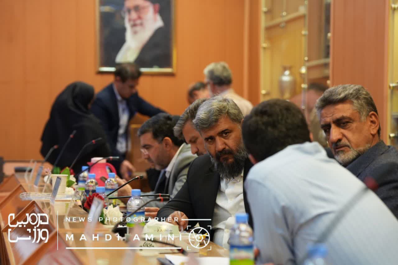 سهرابی در راس هیات پزشکی ورزشی استان اصفهان + تصاویر 
