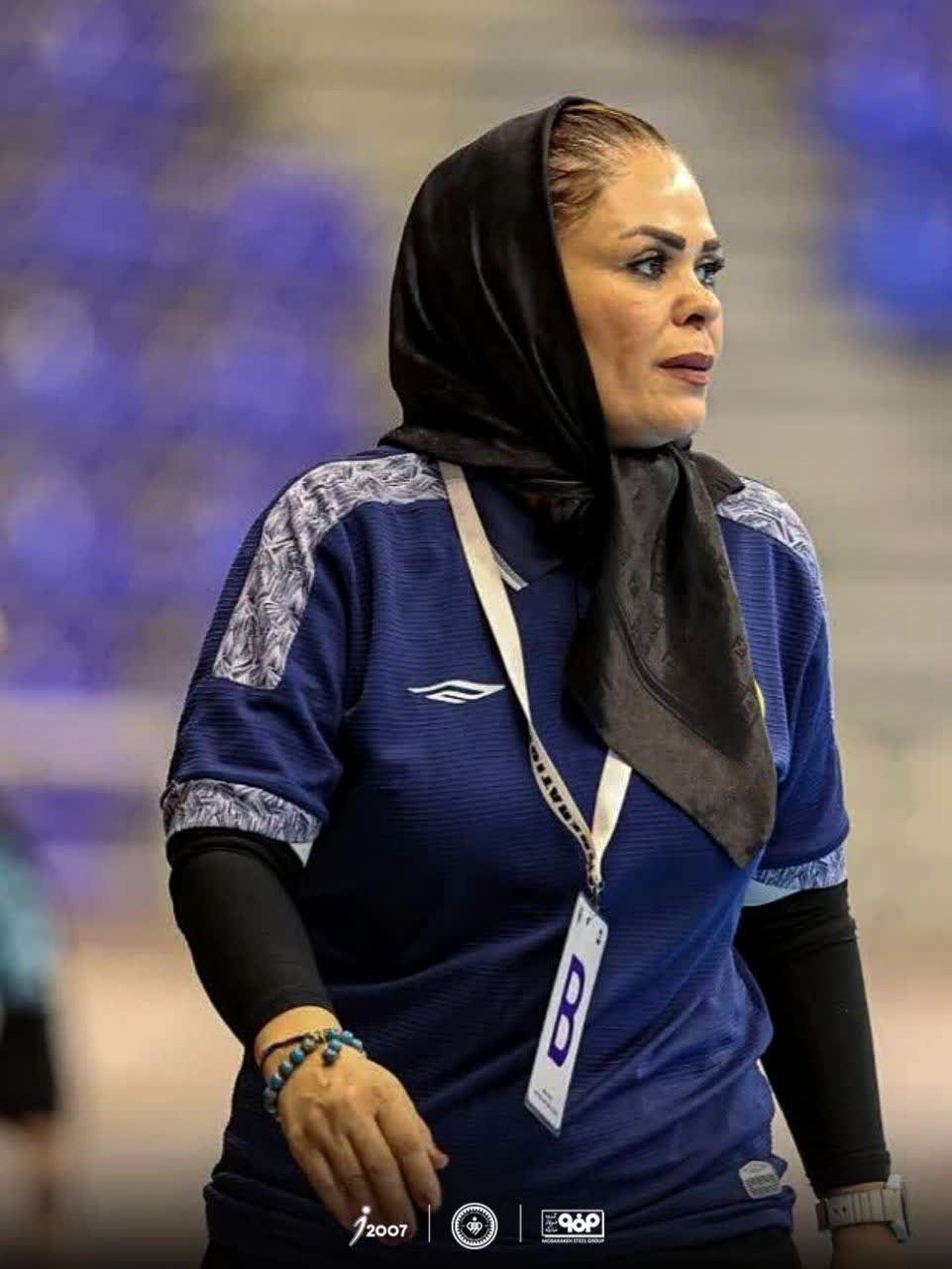 سرمربی تیم هندبال بانوان فولاد مبارکه سپاهان: قهرمانی پایان مسیر نیست