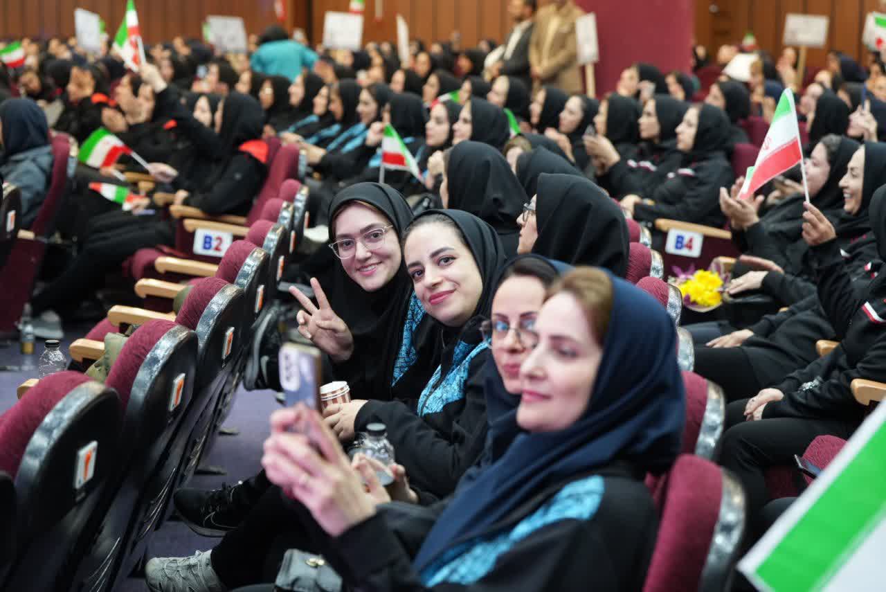 افتتاح رسمی المپیاد ورزشی کارکنان وزارت ورزش و جوانان در اصفهان+تصاویر افتتاح رسمی المپیاد ورزشی کارکنان وزارت ورزش و جوانان در اصفهان+تصاویر