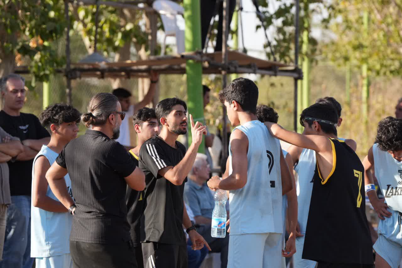 سکوی اول تا سوم نصیب نمایندگان میزبان شد+تصاویر