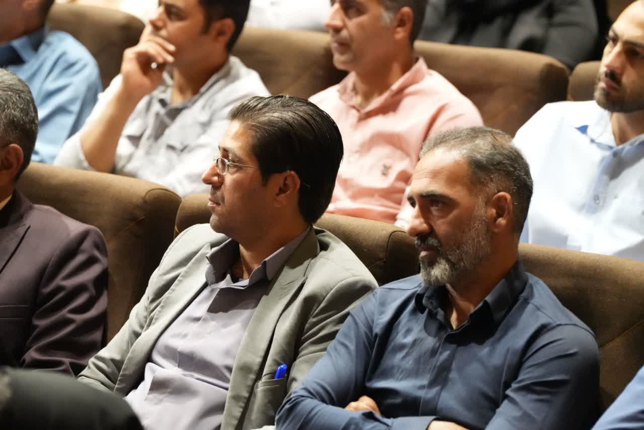  تأکید بر حمایت قانونی از باشگاه‌ها+تصاویر