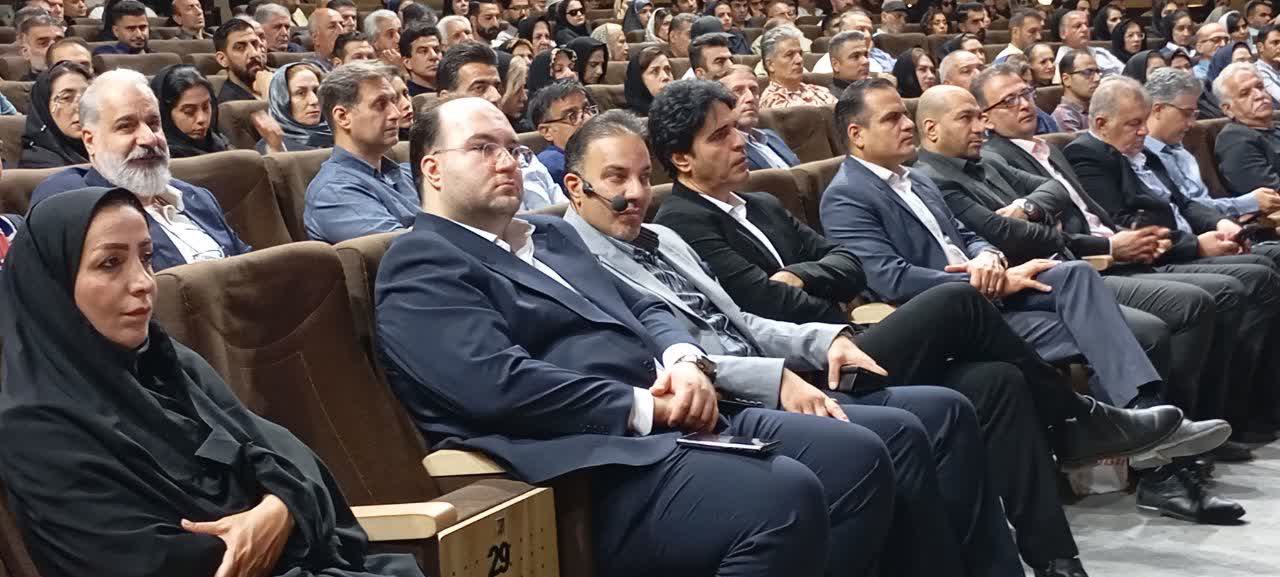  تأکید بر حمایت قانونی از باشگاه‌ها+تصاویر