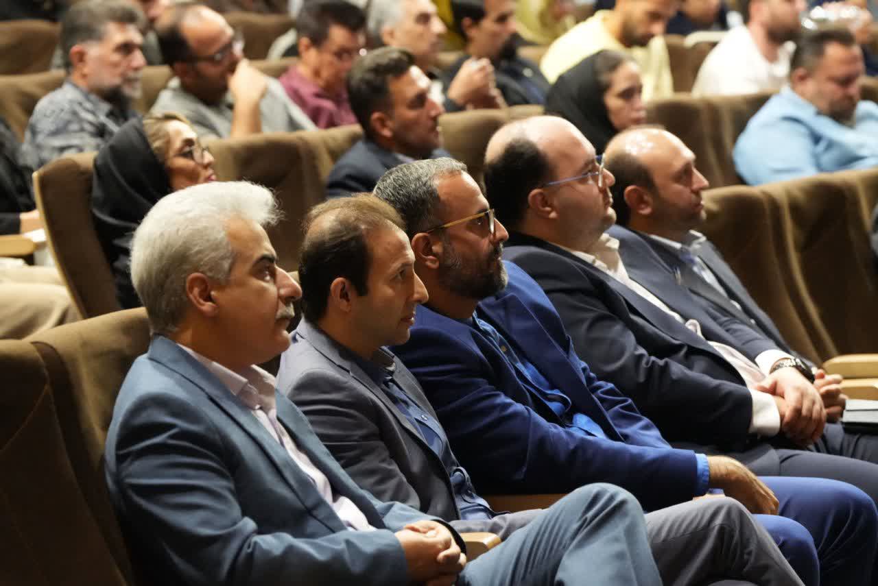  تأکید بر حمایت قانونی از باشگاه‌ها+تصاویر