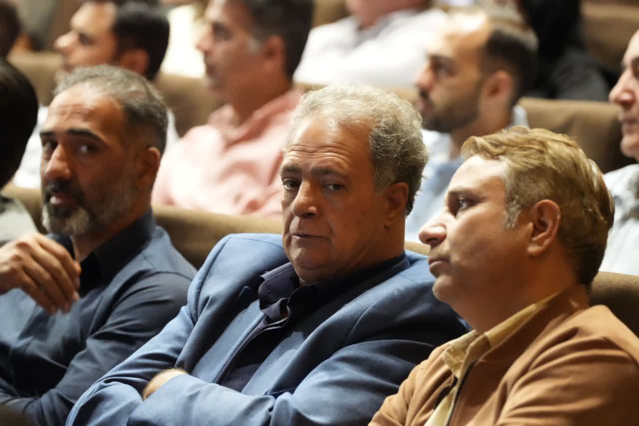  تأکید بر حمایت قانونی از باشگاه‌ها+تصاویر