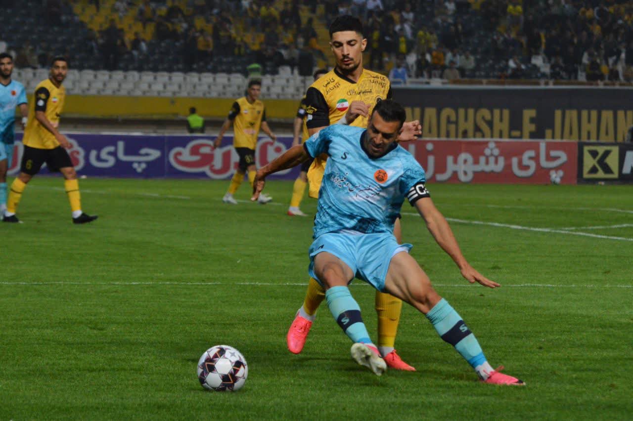 فولاد مبارکه سپاهان 4 – مس شهر بابک 0